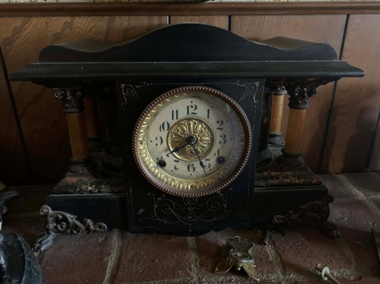 Seth Thomas Pillar Mantle Clock