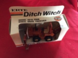 Ertl Ditch Witch 4010 Tractor 1/64