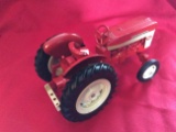 IH 340 Utility Tractor 1/16