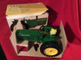 John Deere 3020 Tractor 1/16