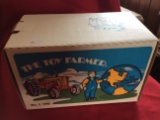 Case 800 Toy Farmer Tractor 1/16