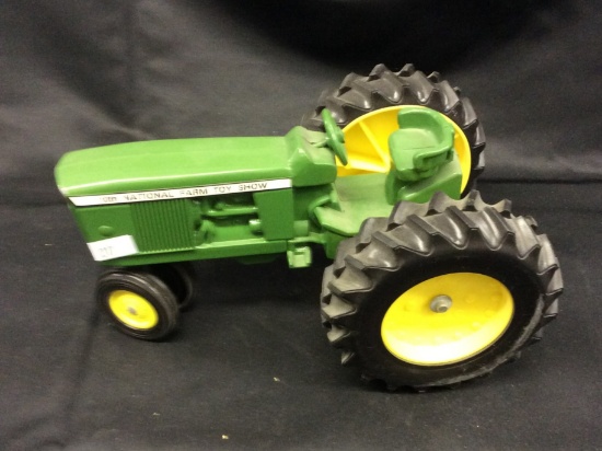 John Deere 10th National Farm Toy Show Dyersville, Iowa 1987  1/16