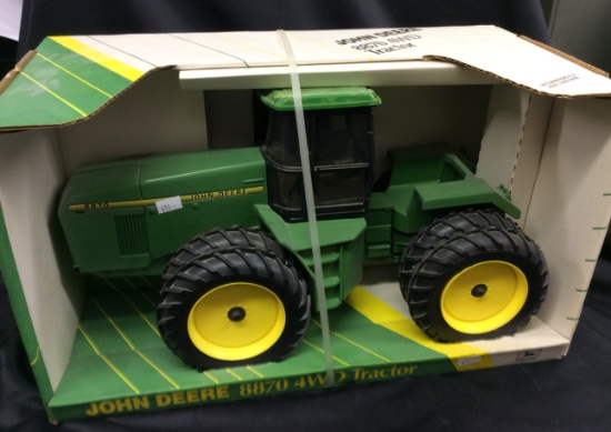 Ertl John Deere 8870 4WD  1/16  Unopened Box