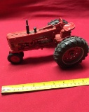 Farmall 300  Tractor  1/16