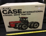 Ertl Case International 4-Wheel Drive Tractor  1/16  Unopened Box