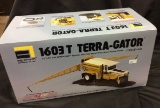 KZCO 1603T Terra-Gator Air Spreader  1/28  W/Unopened Box