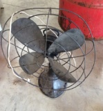 Hunter Division Large Vintage Fan