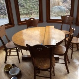 Oak Table, 6 Chairs & 1 Leaf