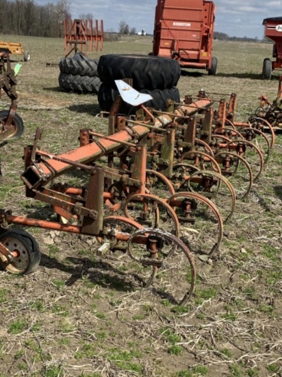 Allis chalmers Six row cultivator