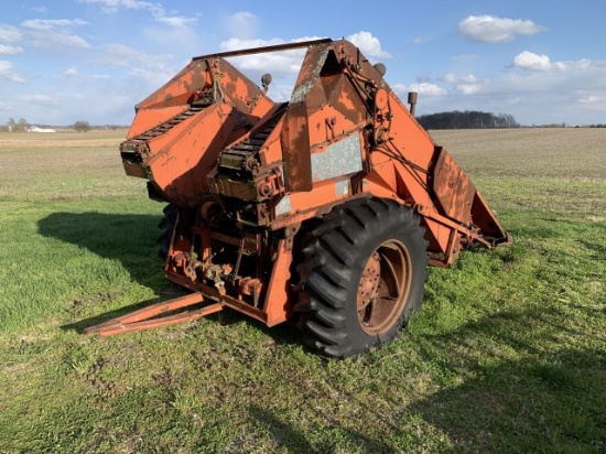 Allis Chalmers D17 Tractor With Ac 105 Corn Picker Diesel,