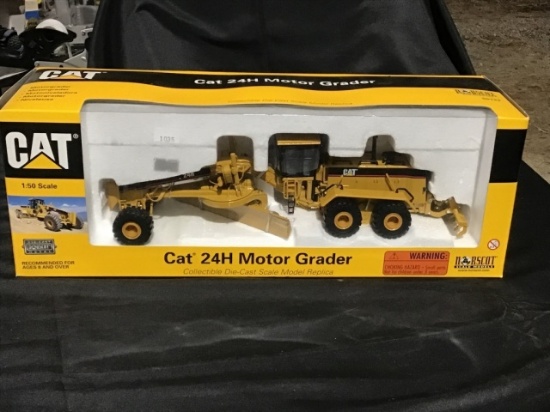 Cat 24H motor grader 1/50 scale