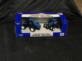 Ertl new Holland TJ530 and TG3052 piece tractor set do you were edition 1/6