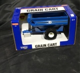 Ertl J and M grain cart 1/32 scale
