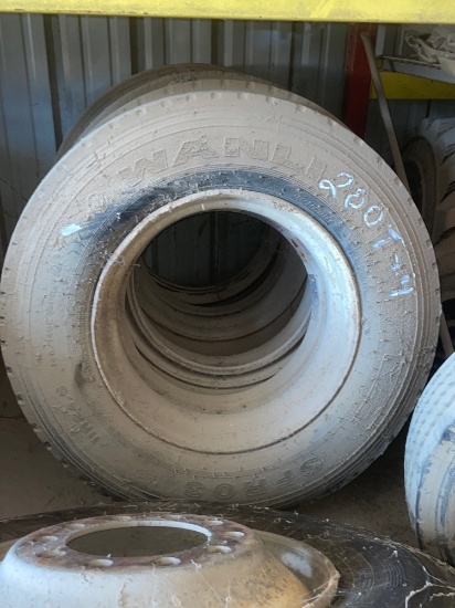 4-Wanli 11R24.5 Tubless Tires