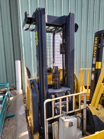 PICK UP LOCATION DUNCANVILLE, TX: Yale Fork Lift Non Operational