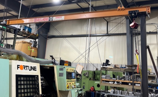 Gantry hoist with 1/2 ton chain hoist 15ft wide, 9.5ft tall homemade - A $200 Rigging fee will be ad