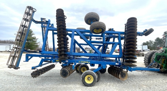 Landoll 7431 Folding VT Plus Vertical Tillage with Rolling Basket, Hyd. Hookup