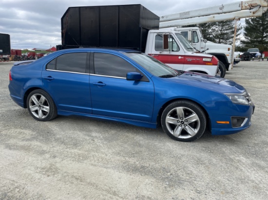 2011 Ford Fusion Sport 4S, 164,614 Miles, runs and drives, needs exhaust work, REBUILT TITLE driver