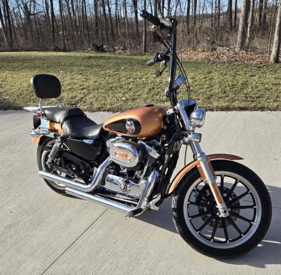 2008 Harley Davidson 1200 anniversary motorcycle, removable saddlebags, quick detach backrest, with