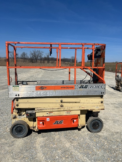 2006 JLG 2030ES Pro-Fit Series Scissor Lift, 24 Volt, 258.6 hours, Runs and Operates