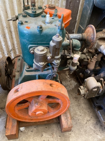 Rix Single-Cylinder Engine with Flywheel