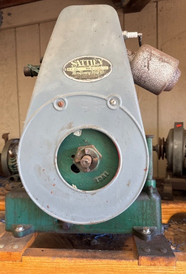 Sattley 1.5 HP Gas Engine by Montgomery Ward Co.