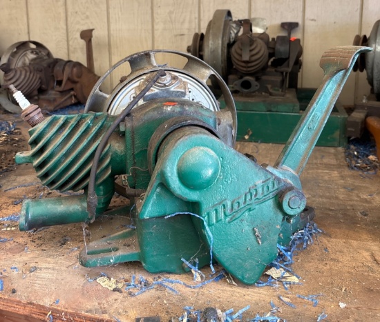 Green Cast Iron Engine-Type Machine with Hand Crank