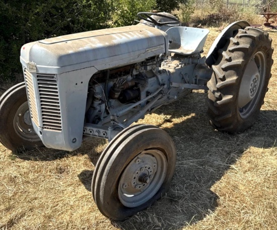 Ferguson 35 Tractor With Loose Compression