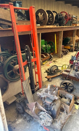 Industrial Platform Lift with Chain Mechanism