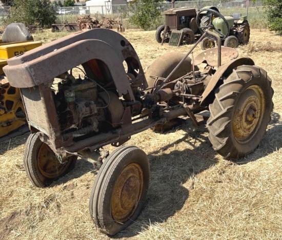 John Deere L Tractor