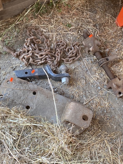 Hitch and Chain Assortment with Metal Components