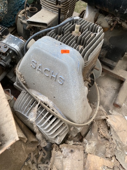 Sachs Gas Engine with Cylindrical Finned Design