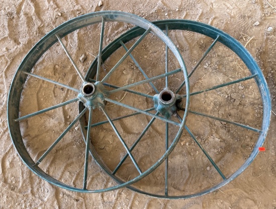 Cast Metal Spoked Wheels With Green Finish