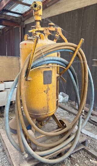 Commercial Sand Blaster with Hoses and Control Valve