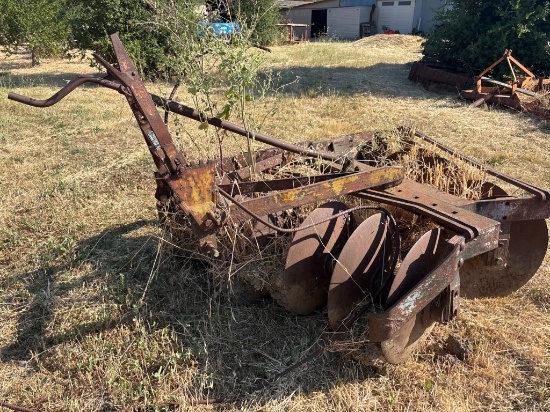 Agricultural Disc Harrow with Steel Frame and Multiple Blades