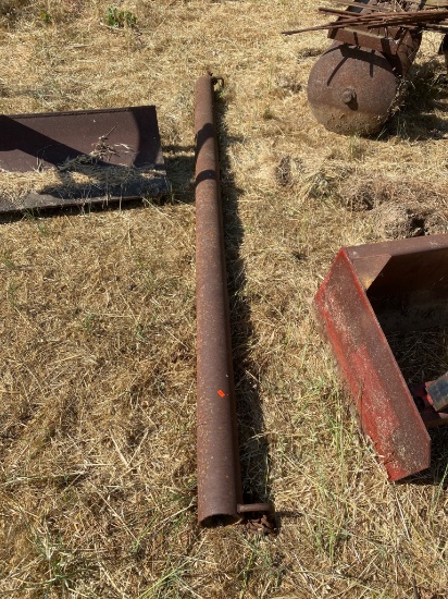 Metal Pipe Spreader Bar with Rusted Surface