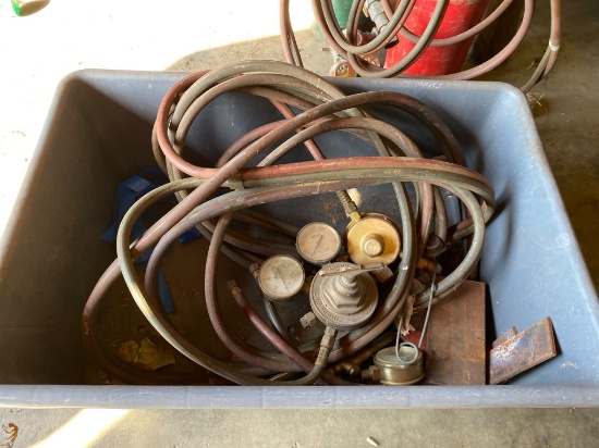 Torch Hoses and Regulators with Gauges