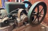 Witte 2 HP Stationary Engine with Dual Flywheels