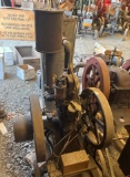 Early Stationary Gas Engine on Metal Cart Frame