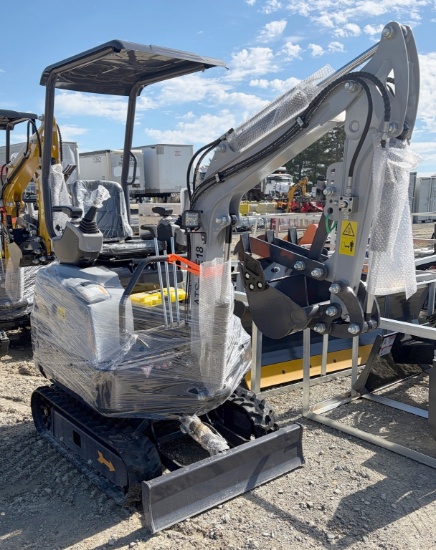 NEW 2026 Mini Excavator, Model ATS-ME18