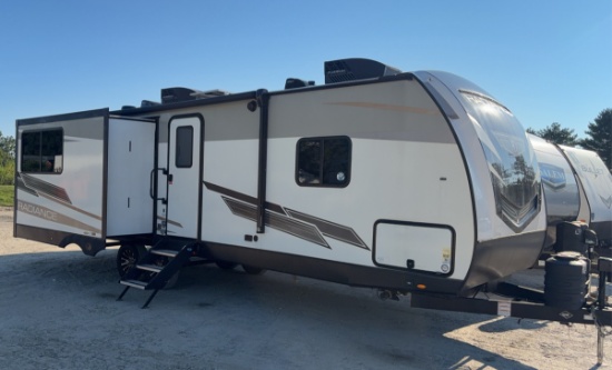 2024 Cruiser RV Radiance 27RE Ultra Lite Travel Trailer Camper, Sleeps 3, 1 Slide, Has Title, VIN: 5