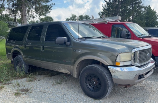 2001 Ford Excursion, Powerstroke Diesel, 520,632 Miles, Runs and Drives Good, New Tires, Cold AC and