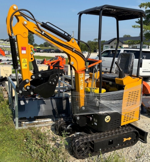 NEW 2026 Mini Excavator, Model RT15R