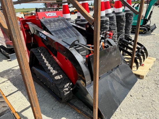 NEW 2026 Mini Skid Steer Track Loader, Model NL-750