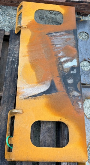 Skid Steer Mounting Plate