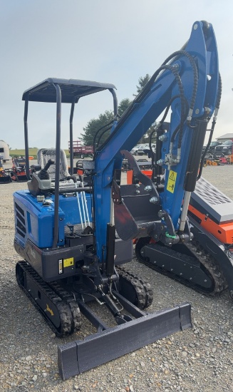 2025 Mini Excavator, Kubota Diesel Engine, Swing Arm, Hydraulic Chassis, Model DM20