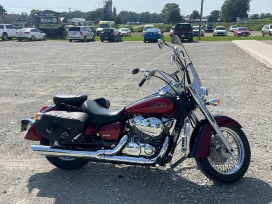2005 Honda Shadow Motorcycle, 19,230 Miles, Runs and Drives Great, New Tires, Tune Up, Windshield an
