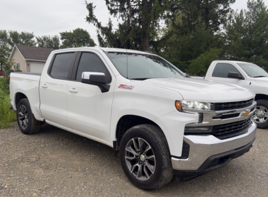 2019 Chevy Silverado LT Z71 Truck, 4x4, Leather, Power Windows/Locks, One Owner, Runs and Drives, 18