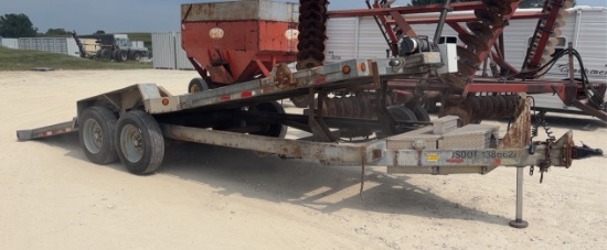 2003 Two Axle 24' Trailer, Power Tilt, New brakes, Everything Works, HAS REBUILT TITLE, VIN: MVIN226