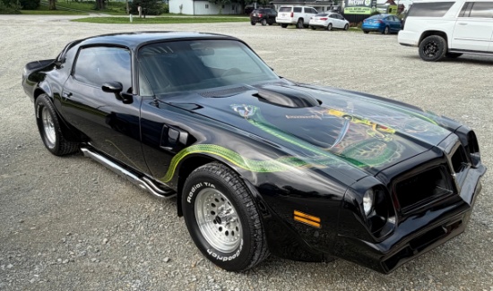 1976 Pontiac Trans Am, Odometer Reads 153,956 Miles, Runs and Drives, 1 Owner, Nice Condition, Custo